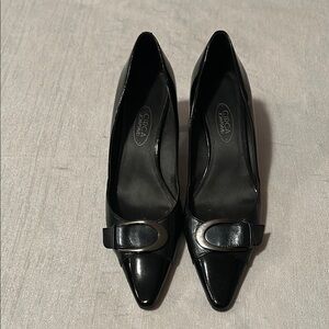 Joan & David Black Buckle Women's Heels